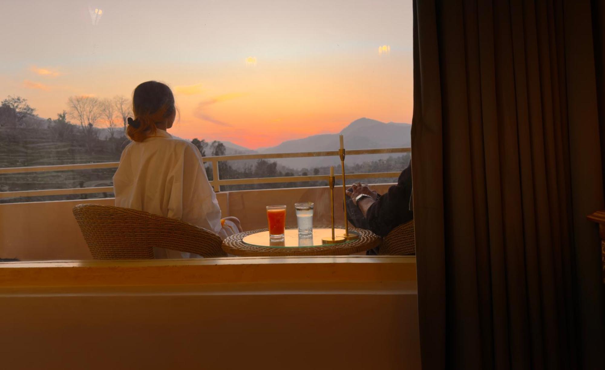 Nazaara -Thhpsociety - Mukteshwar - Witness The View From Your Bed Dış mekan fotoğraf