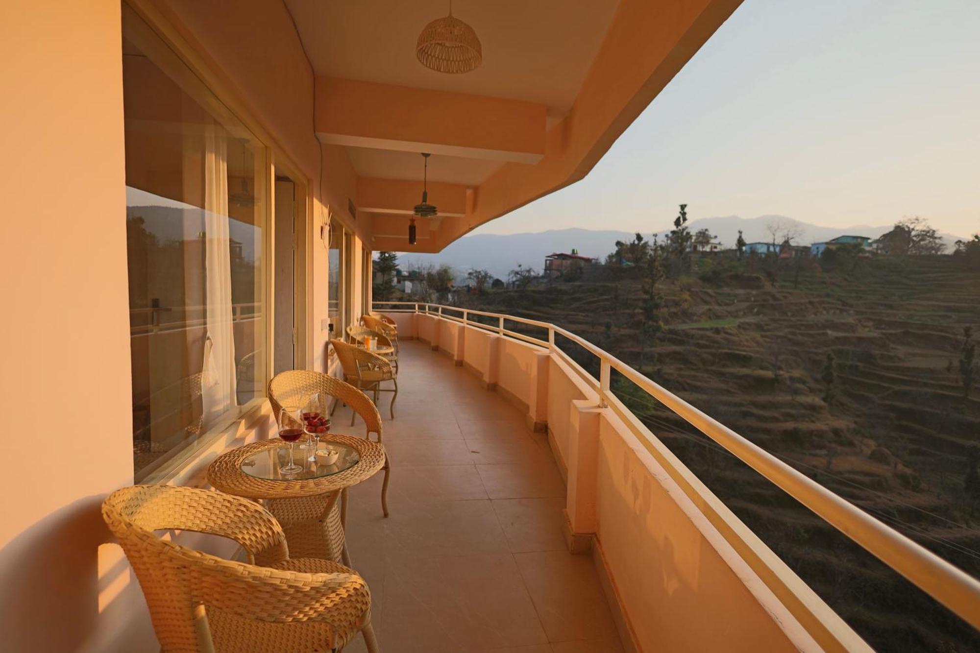 Nazaara -Thhpsociety - Mukteshwar - Witness The View From Your Bed Dış mekan fotoğraf