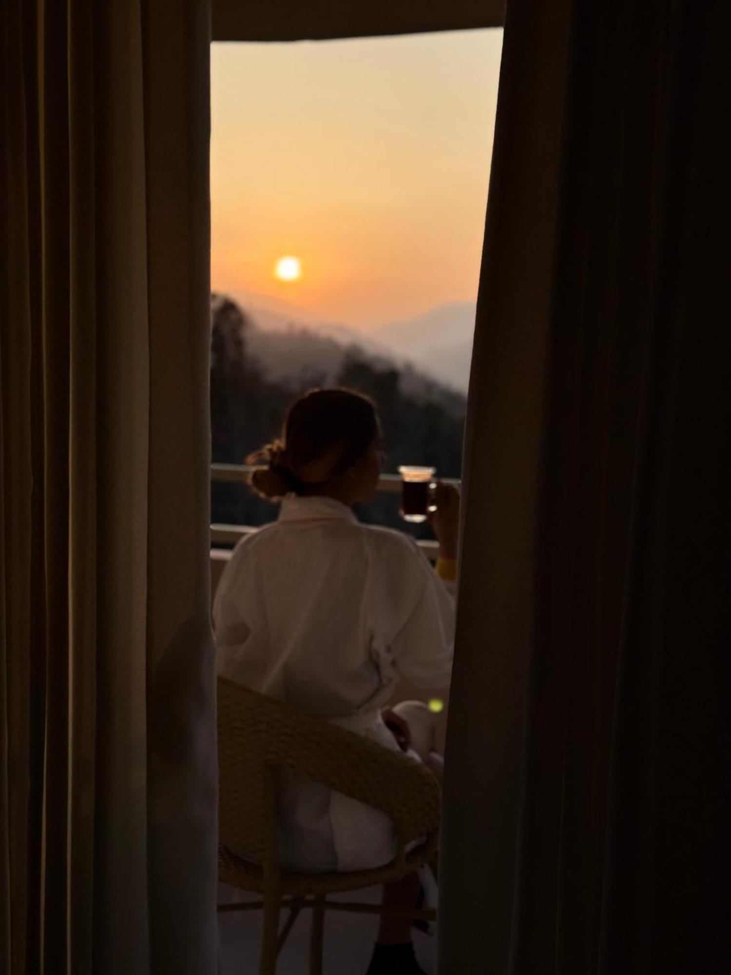 Nazaara -Thhpsociety - Mukteshwar - Witness The View From Your Bed Dış mekan fotoğraf